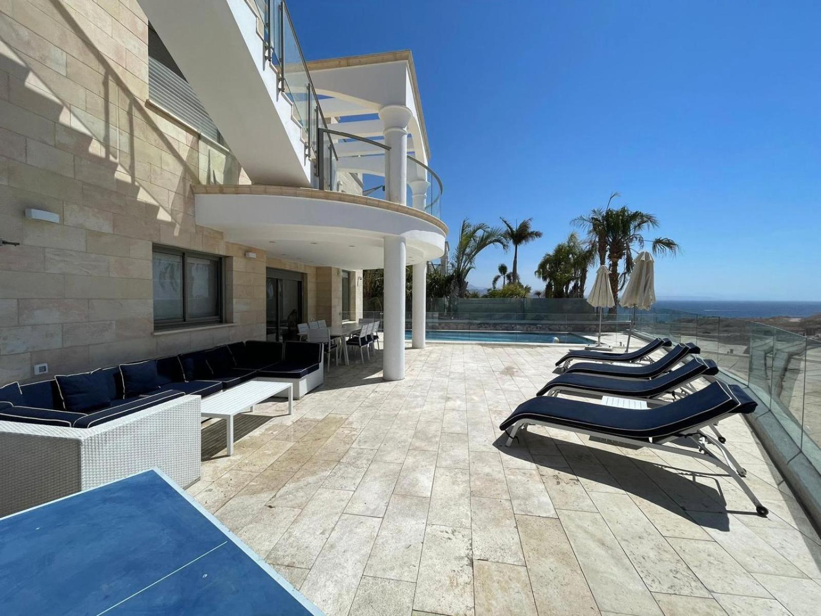 Renso Villa *